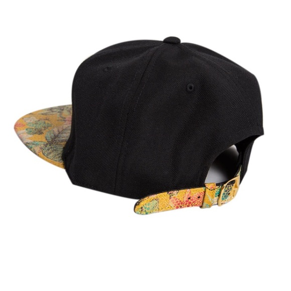 Daily Doses Monet Leather Strapback - Picture 3 of 10